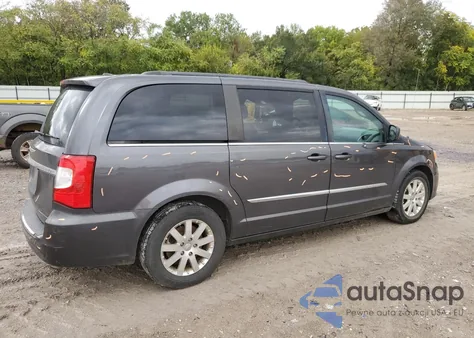 2016 Chrysler Town & Country Touring z USA, uszkodzony, nr VIN 2C4RC1BGXGR301003